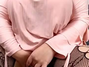 中東阿拉伯波斯女那對大奶子狂搖狂晃和手淫