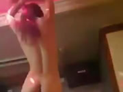 高端俱樂部陪酒女花式全裸騷舞